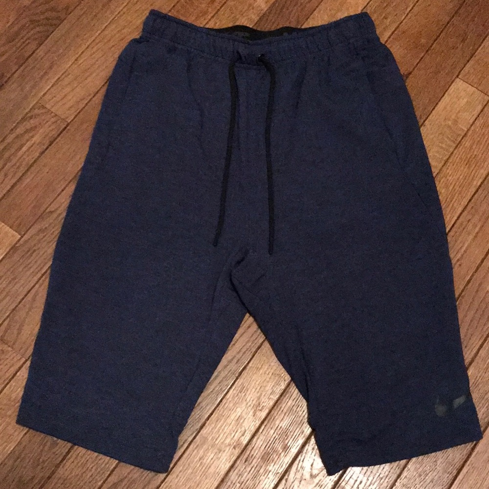 Nike dri fit men’s shorts size Small